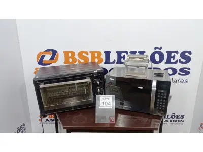 LOTE 104 - 01 MICRO-ONDAS COM PRATO MARCA PANASONIC, 01 FORNO ELÉTRICO MARCA SUGGAR E 01 MÁQUINA DE FAZER MASSAS MARCA MARCATO. (NO ESTADO) ATENÇÃO! FAZER A VISITAÇÃO ANTES DE ARREMATAR, NÃO SABEMOS SE FUNCIONA, LEILÃO NÃO TEM GARANTIA E NEM DEVOLUÇÃO, SUJEITO A POSSÍVEIS AVARIAS VISÍVEIS/OCULTAS E/OU AUSÊNCIA DE COMPONENTES.