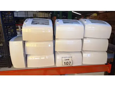 LOTE 107 - 10 DISPENSADORES DE PAPEL. (NO ESTADO) ATENÇÃO! FAZER A VISITAÇÃO ANTES DE ARREMATAR, NÃO SABEMOS SE FUNCIONA, LEILÃO NÃO TEM GARANTIA E NEM DEVOLUÇÃO, SUJEITO A POSSÍVEIS AVARIAS VISÍVEIS/OCULTAS E/OU AUSÊNCIA DE COMPONENTES.