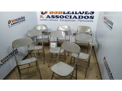 LOTE 455 - 08 CADEIRAS DE FERRO DOBRÁVEL. (NO ESTADO) ATENÇÃO! FAZER A VISITAÇÃO ANTES DE ARREMATAR, NÃO SABEMOS SE FUNCIONA. LEILÃO NÃO TEM GARANTIA E NEM DEVOLUÇÃO, SUJEITO A POSSÍVEIS AVARIAS VISÍVEIS/OCULTAS E/OU AUSÊNCIA DE COMPONENTES.