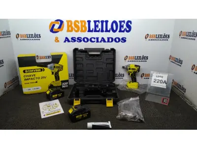 LOTE 220 - 01 CHAVE DE IMPACTO 320NN COM DUAS BATERIAS 21V MALETA E ACESSÓRIOS  MANDRIL DE PERFURAÇÃO, ALÇA, 6CACHIMBOS DO 17 AO 22 ENGATI DE BIT CARREGADOR DE MESA. (NO ESTADO) ATENÇÃO! FAZER A VISITAÇÃO ANTES DE ARREMATAR, NÃO SABEMOS SE FUNCIONA. LEILÃO NÃO TEM GARANTIA E NEM DEVOLUÇÃO, SUJEITO A POSSÍVEIS AVARIAS VISÍVEIS/OCULTAS E/OU AUSÊNCIA DE COMPONENTES.