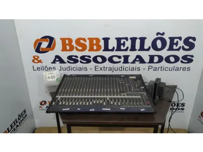 LOTE 449 - 01 MESA AMPLIFICADORA DE SOM COM FONTE. (NO ESTADO) ATENÇÃO! FAZER A VISITAÇÃO ANTES DE ARREMATAR, NÃO SABEMOS SE FUNCIONA. LEILÃO NÃO TEM GARANTIA E NEM DEVOLUÇÃO, SUJEITO A POSSÍVEIS AVARIAS VISÍVEIS/OCULTAS E/OU AUSÊNCIA DE COMPONENTES.