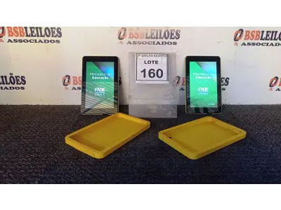 LOTE 160 - 02 TABLETS MARCA CCE. (NO ESTADO) ATENÇÃO! FAZER A VISITAÇÃO ANTES DE ARREMATAR, NÃO SABEMOS SE FUNCIONA, LEILÃO NÃO TEM GARANTIA E NEM DEVOLUÇÃO, SUJEITO A POSSÍVEIS AVARIAS VISÍVEIS/OCULTAS E/OU AUSÊNCIA DE COMPONENTES.