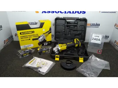 LOTE 240 - 01 ESMERILHADEIRA COM DUAS BATERIAS 21V 3.0AH 125MM (NO ESTADO) ATENÇÃO! FAZER A VISITAÇÃO ANTES DE ARREMATAR, NÃO SABEMOS SE FUNCIONA. LEILÃO NÃO TEM GARANTIA E NEM DEVOLUÇÃO, SUJEITO A POSSÍVEIS AVARIAS VISÍVEIS/OCULTAS E/OU AUSÊNCIA DE COMPONENTES.