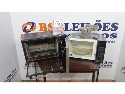 LOTE 104 - 01 MICRO-ONDAS COM PRATO MARCA PANASONIC, 01 FORNO ELÉTRICO MARCA SUGGAR E 01 MÁQUINA DE FAZER MASSAS MARCA MARCATO. (NO ESTADO) ATENÇÃO! FAZER A VISITAÇÃO ANTES DE ARREMATAR, NÃO SABEMOS SE FUNCIONA, LEILÃO NÃO TEM GARANTIA E NEM DEVOLUÇÃO, SUJEITO A POSSÍVEIS AVARIAS VISÍVEIS/OCULTAS E/OU AUSÊNCIA DE COMPONENTES.
