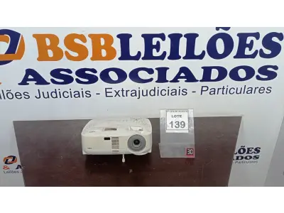 LOTE 139 - 02 PROJETORES MARCA NEC. (NO ESTADO) ATENÇÃO! FAZER A VISITAÇÃO ANTES DE ARREMATAR, NÃO SABEMOS SE FUNCIONA. LEILÃO NÃO TEM GARANTIA E NEM DEVOLUÇÃO, SUJEITO A POSSÍVEIS AVARIAS VISÍVEIS/OCULTAS E/OU AUSÊNCIA DE COMPONENTES.