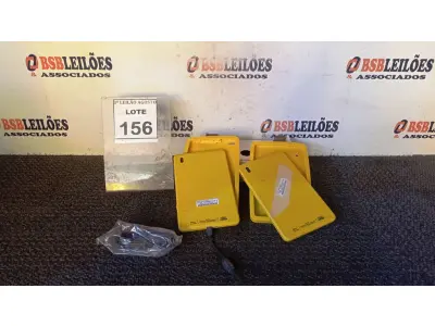 LOTE 156 - 02 TABLETS MARCA CCE. (NO ESTADO) ATENÇÃO! FAZER A VISITAÇÃO ANTES DE ARREMATAR, NÃO SABEMOS SE FUNCIONA, LEILÃO NÃO TEM GARANTIA E NEM DEVOLUÇÃO, SUJEITO A POSSÍVEIS AVARIAS VISÍVEIS/OCULTAS E/OU AUSÊNCIA DE COMPONENTES.
