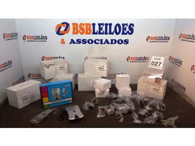 LOTE 027 - 01 TV BOX E 06 CAIXAS DE FONTE COM 04 UNIDADES CADA. (NO ESTADO) ATENÇÃO! FAZER A VISITAÇÃO ANTES DE ARREMATAR, NÃO SABEMOS SE FUNCIONA, LEILÃO NÃO TEM GARANTIA E NEM DEVOLUÇÃO, SUJEITO A POSSÍVEIS AVARIAS VISÍVEIS/OCULTAS E/OU AUSÊNCIA DE COMPONENTES.