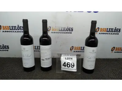 LOTE 469 - 03 GARRAFAS DE VINHO TINTO VALA REAL PORTUGUÊS SAFRA 2019 750ML. (NO ESTADO) ATENÇÃO! FAZER A VISITAÇÃO ANTES DE ARREMATAR, NÃO SABEMOS SE FUNCIONA, LEILÃO NÃO TEM GARANTIA E NEM DEVOLUÇÃO, SUJEITO A POSSÍVEIS AVARIAS VISÍVEIS/OCULTAS E/OU AUSÊNCIA DE COMPONENTES.
