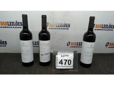 LOTE 470 - 03 GARRAFAS DE VINHO TINTO VALA REAL PORTUGUÊS SAFRA 2019 750ML. (NO ESTADO) ATENÇÃO! FAZER A VISITAÇÃO ANTES DE ARREMATAR, NÃO SABEMOS SE FUNCIONA, LEILÃO NÃO TEM GARANTIA E NEM DEVOLUÇÃO, SUJEITO A POSSÍVEIS AVARIAS VISÍVEIS/OCULTAS E/OU AUSÊNCIA DE COMPONENTES.