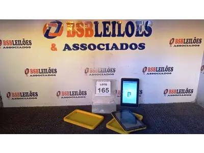 LOTE 165 - 02 TABLETS MARCA CCE. (NO ESTADO) ATENÇÃO! FAZER A VISITAÇÃO ANTES DE ARREMATAR, NÃO SABEMOS SE FUNCIONA, LEILÃO NÃO TEM GARANTIA E NEM DEVOLUÇÃO, SUJEITO A POSSÍVEIS AVARIAS VISÍVEIS/OCULTAS E/OU AUSÊNCIA DE COMPONENTES.