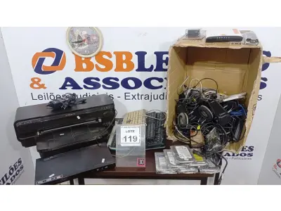 LOTE 119 - 01 IMPRESSORA HP MODELO 7110, 01 APARELHO DE DVD MARCA LG, 06 HDS E 01 CAIXA COM TECLADOS DE PC, CABOS E ELETRÔNICOS DIVERSOS. (NO ESTADO) ATENÇÃO! FAZER A VISITAÇÃO ANTES DE ARREMATAR, NÃO SABEMOS SE FUNCIONA, LEILÃO NÃO TEM GARANTIA E NEM DEVOLUÇÃO, SUJEITO A POSSÍVEIS AVARIAS VISÍVEIS/OCULTAS E/OU AUSÊNCIA DE COMPONENTES.