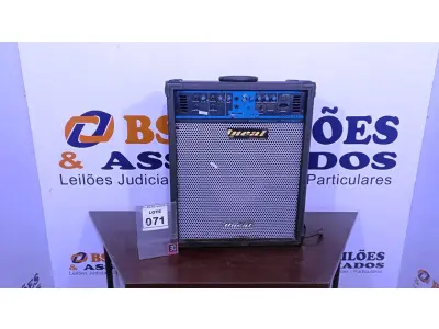 LOTE 071 - 01 CAIXA AMPLIFICADORA. (NO ESTADO) ATENÇÃO! FAZER A VISITAÇÃO ANTES DE ARREMATAR, NÃO SABEMOS SE FUNCIONA, LEILÃO NÃO TEM GARANTIA E NEM DEVOLUÇÃO, SUJEITO A POSSÍVEIS AVARIAS VISÍVEIS/OCULTAS E/OU AUSÊNCIA DE COMPONENTES.