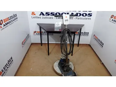 LOTE 120 - 01 ENCERADEIRA ELÉTRICA. (NO ESTADO) ATENÇÃO! FAZER A VISITAÇÃO ANTES DE ARREMATAR, NÃO SABEMOS SE FUNCIONA, LEILÃO NÃO TEM GARANTIA E NEM DEVOLUÇÃO, SUJEITO A POSSÍVEIS AVARIAS VISÍVEIS/OCULTAS E/OU AUSÊNCIA DE COMPONENTES.