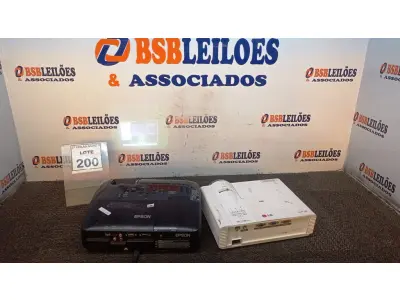 LOTE 200 - 01 PROJETOR MARCA EPSON E 01 MARCA LG. (NO ESTADO) ATENÇÃO! FAZER A VISITAÇÃO ANTES DE ARREMATAR, NÃO SABEMOS SE FUNCIONA, LEILÃO NÃO TEM GARANTIA E NEM DEVOLUÇÃO, SUJEITO A POSSÍVEIS AVARIAS VISÍVEIS/OCULTAS E/OU AUSÊNCIA DE COMPONENTES.