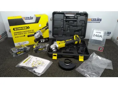 LOTE 240 - 01 ESMERILHADEIRA COM DUAS BATERIAS 21V 3.0AH 125MM (NO ESTADO) ATENÇÃO! FAZER A VISITAÇÃO ANTES DE ARREMATAR, NÃO SABEMOS SE FUNCIONA. LEILÃO NÃO TEM GARANTIA E NEM DEVOLUÇÃO, SUJEITO A POSSÍVEIS AVARIAS VISÍVEIS/OCULTAS E/OU AUSÊNCIA DE COMPONENTES.