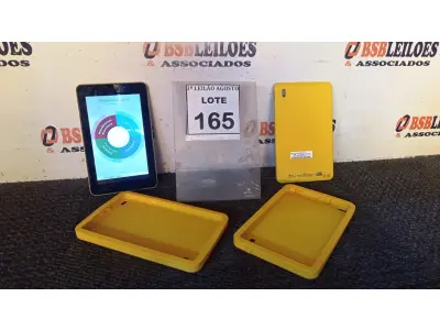 LOTE 165 - 02 TABLETS MARCA CCE. (NO ESTADO) ATENÇÃO! FAZER A VISITAÇÃO ANTES DE ARREMATAR, NÃO SABEMOS SE FUNCIONA, LEILÃO NÃO TEM GARANTIA E NEM DEVOLUÇÃO, SUJEITO A POSSÍVEIS AVARIAS VISÍVEIS/OCULTAS E/OU AUSÊNCIA DE COMPONENTES.