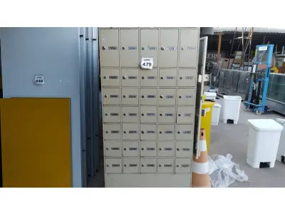 LOTE 479 - 01 ARMÁRIO CARTEIRO DE FERRO. (NO ESTADO) ATENÇÃO! FAZER A VISITAÇÃO ANTES DE ARREMATAR, NÃO SABEMOS SE FUNCIONA. LEILÃO NÃO TEM GARANTIA E NEM DEVOLUÇÃO, SUJEITO A POSSÍVEIS AVARIAS VISÍVEIS/OCULTAS E/OU AUSÊNCIA DE COMPONENTES.