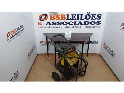 LOTE 121 - 01 LAVADORA DE ALTA PRESSÃO. (NO ESTADO) ATENÇÃO! FAZER A VISITAÇÃO ANTES DE ARREMATAR, NÃO SABEMOS SE FUNCIONA, LEILÃO NÃO TEM GARANTIA E NEM DEVOLUÇÃO, SUJEITO A POSSÍVEIS AVARIAS VISÍVEIS/OCULTAS E/OU AUSÊNCIA DE COMPONENTES.