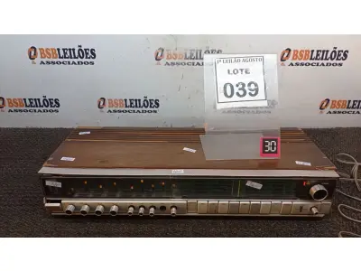 LOTE 039 - 01 RECEIVER. (NO ESTADO) ATENÇÃO! FAZER A VISITAÇÃO ANTES DE ARREMATAR, NÃO SABEMOS SE FUNCIONA, LEILÃO NÃO TEM GARANTIA E NEM DEVOLUÇÃO, SUJEITO A POSSÍVEIS AVARIAS VISÍVEIS/OCULTAS E/OU AUSÊNCIA DE COMPONENTES.