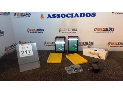 LOTE 217 - 02 TABLETS MARCA CCE COM FONTE. (NO ESTADO) ATENÇÃO! FAZER A VISITAÇÃO ANTES DE ARREMATAR, NÃO SABEMOS SE FUNCIONA, LEILÃO NÃO TEM GARANTIA E NEM DEVOLUÇÃO, SUJEITO A POSSÍVEIS AVARIAS VISÍVEIS/OCULTAS E/OU AUSÊNCIA DE COMPONENTES.
