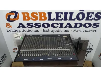 LOTE 449 - 01 MESA AMPLIFICADORA DE SOM COM FONTE. (NO ESTADO) ATENÇÃO! FAZER A VISITAÇÃO ANTES DE ARREMATAR, NÃO SABEMOS SE FUNCIONA. LEILÃO NÃO TEM GARANTIA E NEM DEVOLUÇÃO, SUJEITO A POSSÍVEIS AVARIAS VISÍVEIS/OCULTAS E/OU AUSÊNCIA DE COMPONENTES.