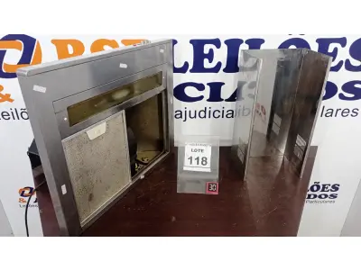 LOTE 118 - 01 COIFA 60CM MARCA CONTINENTAL. (NO ESTADO) ATENÇÃO! FAZER A VISITAÇÃO ANTES DE ARREMATAR, NÃO SABEMOS SE FUNCIONA. LEILÃO NÃO TEM GARANTIA E NEM DEVOLUÇÃO, SUJEITO A POSSÍVEIS AVARIAS VISÍVEIS/OCULTAS E/OU AUSÊNCIA DE COMPONENTES.