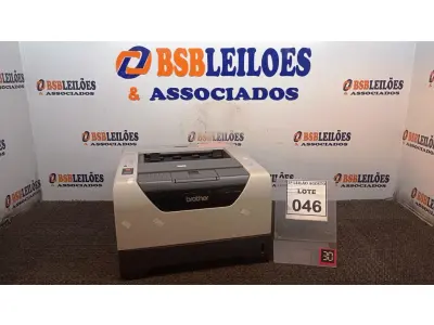 LOTE 046 - 01 IMPRESSORA MARCA BROTHER MODELO HL-5350DB. (NO ESTADO) ATENÇÃO! FAZER A VISITAÇÃO ANTES DE ARREMATAR, NÃO SABEMOS SE FUNCIONA, LEILÃO NÃO TEM GARANTIA E NEM DEVOLUÇÃO, SUJEITO A POSSÍVEIS AVARIAS VISÍVEIS/OCULTAS E/OU AUSÊNCIA DE COMPONENTES.