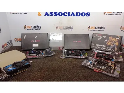 LOTE 014 - 05 PLACAS DE VÍDEO DE MACAS DIVERSAS. (NO ESTADO) ATENÇÃO! FAZER A VISITAÇÃO ANTES DE ARREMATAR, NÃO SABEMOS SE FUNCIONA, LEILÃO NÃO TEM GARANTIA E NEM DEVOLUÇÃO, SUJEITO A POSSÍVEIS AVARIAS VISÍVEIS/OCULTAS E/OU AUSÊNCIA DE COMPONENTES.
