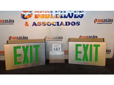 LOTE 187 - 02 PLACAS LUMINOSAS EXIT. (NO ESTADO) ATENÇÃO! FAZER A VISITAÇÃO ANTES DE ARREMATAR, NÃO SABEMOS SE FUNCIONA, LEILÃO NÃO TEM GARANTIA E NEM DEVOLUÇÃO, SUJEITO A POSSÍVEIS AVARIAS VISÍVEIS/OCULTAS E/OU AUSÊNCIA DE COMPONENTES.