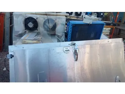 LOTE 488 - 01 CÂMARA FRIA COM PLACAS DE POLIURETANO, 01 EVAPORADORAS E 01 CONDENSADORAS. (NO ESTADO) ATENÇÃO! FAZER A VISITAÇÃO ANTES DE ARREMATAR, NÃO SABEMOS SE FUNCIONA. LEILÃO NÃO TEM GARANTIA E NEM DEVOLUÇÃO, SUJEITO A POSSÍVEIS AVARIAS VISÍVEIS/OCULTAS E/OU AUSÊNCIA DE COMPONENTES.