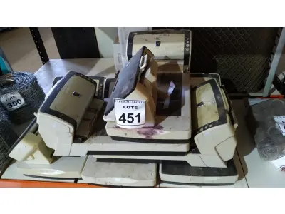 LOTE 451 - 08 SCANNERS MARCA FUJITSU. (NO ESTADO) ATENÇÃO! FAZER A VISITAÇÃO ANTES DE ARREMATAR, NÃO SABEMOS SE FUNCIONA. LEILÃO NÃO TEM GARANTIA E NEM DEVOLUÇÃO, SUJEITO A POSSÍVEIS AVARIAS VISÍVEIS/OCULTAS E/OU AUSÊNCIA DE COMPONENTES.