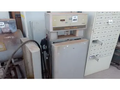 LOTE 483 - 01 BOMBA DE COMBUSTÍVEL DIESEL. (NO ESTADO) ATENÇÃO! FAZER A VISITAÇÃO ANTES DE ARREMATAR, NÃO SABEMOS SE FUNCIONA. LEILÃO NÃO TEM GARANTIA E NEM DEVOLUÇÃO, SUJEITO A POSSÍVEIS AVARIAS VISÍVEIS/OCULTAS E/OU AUSÊNCIA DE COMPONENTES.