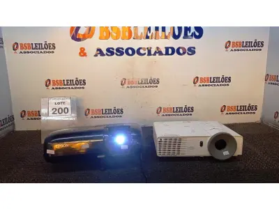 LOTE 200 - 01 PROJETOR MARCA EPSON E 01 MARCA LG. (NO ESTADO) ATENÇÃO! FAZER A VISITAÇÃO ANTES DE ARREMATAR, NÃO SABEMOS SE FUNCIONA, LEILÃO NÃO TEM GARANTIA E NEM DEVOLUÇÃO, SUJEITO A POSSÍVEIS AVARIAS VISÍVEIS/OCULTAS E/OU AUSÊNCIA DE COMPONENTES.