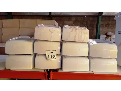 LOTE 116 - 10 DISPENSADORES DE PAPEL. (NO ESTADO) ATENÇÃO! FAZER A VISITAÇÃO ANTES DE ARREMATAR, NÃO SABEMOS SE FUNCIONA, LEILÃO NÃO TEM GARANTIA E NEM DEVOLUÇÃO, SUJEITO A POSSÍVEIS AVARIAS VISÍVEIS/OCULTAS E/OU AUSÊNCIA DE COMPONENTES.