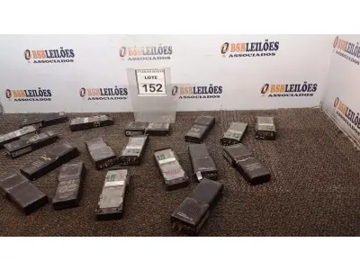 LOTE 152 - 01 LOTE COM VÁRIOS RÁDIOS MODELO P110 MOTOROLA SEM BATERIA. (NO ESTADO) ATENÇÃO! FAZER A VISITAÇÃO ANTES DE ARREMATAR, NÃO SABEMOS SE FUNCIONA, LEILÃO NÃO TEM GARANTIA E NEM DEVOLUÇÃO, SUJEITO A POSSÍVEIS AVARIAS VISÍVEIS/OCULTAS E/OU AUSÊNCIA DE COMPONENTES.