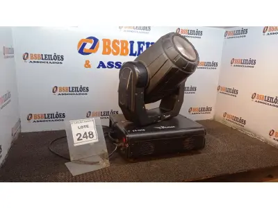 LOTE 248 - 01 MOVING HEAD. (NO ESTADO) ATENÇÃO! FAZER A VISITAÇÃO ANTES DE ARREMATAR, NÃO SABEMOS SE FUNCIONA, LEILÃO NÃO TEM GARANTIA E NEM DEVOLUÇÃO, SUJEITO A POSSÍVEIS AVARIAS VISÍVEIS/OCULTAS E/OU AUSÊNCIA DE COMPONENTES.
