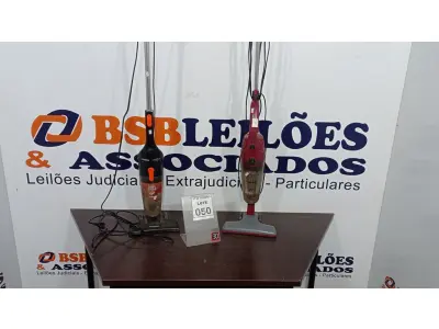 LOTE 050 - 02 ASPIRADORES DE PÓ DE MÃO. (NO ESTADO) ATENÇÃO! FAZER A VISITAÇÃO ANTES DE ARREMATAR, NÃO SABEMOS SE FUNCIONA, LEILÃO NÃO TEM GARANTIA E NEM DEVOLUÇÃO, SUJEITO A POSSÍVEIS AVARIAS VISÍVEIS/OCULTAS E/OU AUSÊNCIA DE COMPONENTES.
