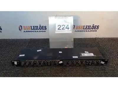 LOTE 224 - 01 COMPRESSOR ALESIS 3630. (NO ESTADO) ATENÇÃO! FAZER A VISITAÇÃO ANTES DE ARREMATAR, NÃO SABEMOS SE FUNCIONA, LEILÃO NÃO TEM GARANTIA E NEM DEVOLUÇÃO, SUJEITO A POSSÍVEIS AVARIAS VISÍVEIS/OCULTAS E/OU AUSÊNCIA DE COMPONENTES.