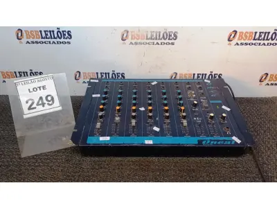 LOTE 249 - 01 MESA DE SOM ONEAL. (NO ESTADO) ATENÇÃO! FAZER A VISITAÇÃO ANTES DE ARREMATAR, NÃO SABEMOS SE FUNCIONA, LEILÃO NÃO TEM GARANTIA E NEM DEVOLUÇÃO, SUJEITO A POSSÍVEIS AVARIAS VISÍVEIS/OCULTAS E/OU AUSÊNCIA DE COMPONENTES.