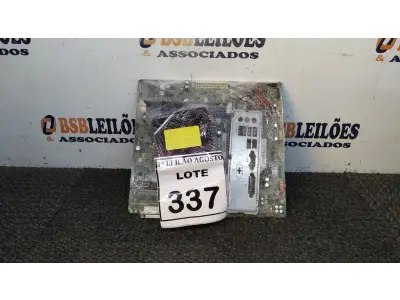 LOTE 337 - 01 PLACA MÃE I3 3° GERAÇÃO 2G RAM. (NO ESTADO) ATENÇÃO! FAZER A VISITAÇÃO ANTES DE ARREMATAR, NÃO SABEMOS SE FUNCIONA, LEILÃO NÃO TEM GARANTIA E NEM DEVOLUÇÃO, SUJEITO A POSSÍVEIS AVARIAS VISÍVEIS/OCULTAS E/OU AUSÊNCIA DE COMPONENTES.
