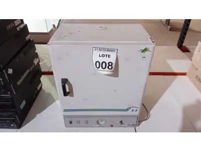 LOTE 008 - 01 ESTUFA PARA ESTERILIZAÇÃO E SECAGEM. (NO ESTADO) ATENÇÃO! FAZER A VISITAÇÃO ANTES DE ARREMATAR, NÃO SABEMOS SE FUNCIONA, LEILÃO NÃO TEM GARANTIA E NEM DEVOLUÇÃO, SUJEITO A POSSÍVEIS AVARIAS VISÍVEIS/OCULTAS E/OU AUSÊNCIA DE COMPONENTES.
