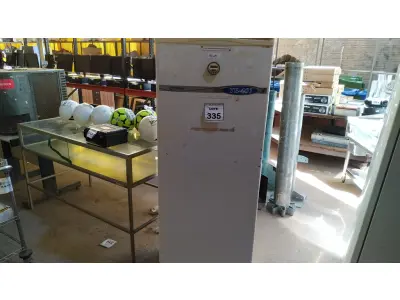 LOTE 335 - 01 CÂMARA DE GERMINAÇÃO MARCA TECNAL TE-401. (NO ESTADO) ATENÇÃO! FAZER A VISITAÇÃO ANTES DE ARREMATAR, NÃO SABEMOS SE FUNCIONA, LEILÃO NÃO TEM GARANTIA E NEM DEVOLUÇÃO, SUJEITO A POSSÍVEIS AVARIAS VISÍVEIS/OCULTAS E/OU AUSÊNCIA DE COMPONENTES.