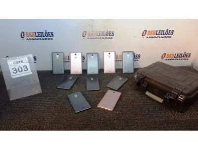 LOTE 303 - 10 APARELHOS DE TELEFONE MARCA POSITIVO E 01 CASE. (NO ESTADO) ATENÇÃO! FAZER A VISITAÇÃO ANTES DE ARREMATAR, NÃO SABEMOS SE FUNCIONA, LEILÃO NÃO TEM GARANTIA E NEM DEVOLUÇÃO, SUJEITO A POSSÍVEIS AVARIAS VISÍVEIS/OCULTAS E/OU AUSÊNCIA DE COMPONENTES.