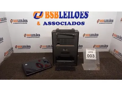 LOTE 003 - 01 RÁDIO E 01 NETBOOK MARCA HP. (NO ESTADO) ATENÇÃO! FAZER A VISITAÇÃO ANTES DE ARREMATAR, NÃO SABEMOS SE FUNCIONA, LEILÃO NÃO TEM GARANTIA E NEM DEVOLUÇÃO, SUJEITO A POSSÍVEIS AVARIAS VISÍVEIS/OCULTAS E/OU AUSÊNCIA DE COMPONENTES.