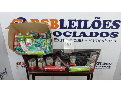 LOTE 047 - 01 LOTE COM GRANDE QUANTIDADE DE FITAS CASSETE, BATERIAS RONTEK, PAPEL TÉRMICO PARA FAX E ELETRÔNICOS DIVERSOS. (NO ESTADO) ATENÇÃO! FAZER A VISITAÇÃO ANTES DE ARREMATAR, NÃO SABEMOS SE FUNCIONA, LEILÃO NÃO TEM GARANTIA E NEM DEVOLUÇÃO, SUJEITO A POSSÍVEIS AVARIAS VISÍVEIS/OCULTAS E/OU AUSÊNCIA DE COMPONENTES.