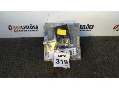 LOTE 319 - 01 PLACA MÃE I3 3° GERAÇÃO 2G RAM. (NO ESTADO) ATENÇÃO! FAZER A VISITAÇÃO ANTES DE ARREMATAR, NÃO SABEMOS SE FUNCIONA, LEILÃO NÃO TEM GARANTIA E NEM DEVOLUÇÃO, SUJEITO A POSSÍVEIS AVARIAS VISÍVEIS/OCULTAS E/OU AUSÊNCIA DE COMPONENTES.