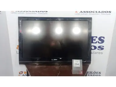 LOTE 294 - 01 TV LCD 52’’MARCA LG COM AVARIAS. (NO ESTADO) ATENÇÃO! FAZER A VISITAÇÃO ANTES DE ARREMATAR, NÃO SABEMOS SE FUNCIONA, LEILÃO NÃO TEM GARANTIA E NEM DEVOLUÇÃO, SUJEITO A POSSÍVEIS AVARIAS VISÍVEIS/OCULTAS E/OU AUSÊNCIA DE COMPONENTES.