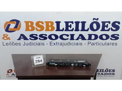 LOTE 284 - 01 MICROVERB 3 ALESIS. (NO ESTADO) ATENÇÃO! FAZER A VISITAÇÃO ANTES DE ARREMATAR, NÃO SABEMOS SE FUNCIONA, LEILÃO NÃO TEM GARANTIA E NEM DEVOLUÇÃO, SUJEITO A POSSÍVEIS AVARIAS VISÍVEIS/OCULTAS E/OU AUSÊNCIA DE COMPONENTES.