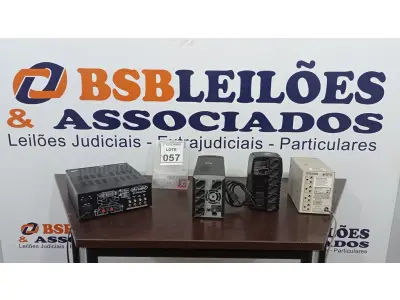 LOTE 057 - 01 MIXER AMPLIFICADOR E 03 ESTABILIZADORES. (NO ESTADO) ATENÇÃO! FAZER A VISITAÇÃO ANTES DE ARREMATAR, NÃO SABEMOS SE FUNCIONA, LEILÃO NÃO TEM GARANTIA E NEM DEVOLUÇÃO, SUJEITO A POSSÍVEIS AVARIAS VISÍVEIS/OCULTAS E/OU AUSÊNCIA DE COMPONENTES.