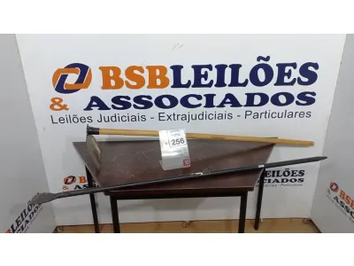 LOTE 256 - 01 ENXADA E 01 LABANCA. (NO ESTADO) ATENÇÃO! FAZER A VISITAÇÃO ANTES DE ARREMATAR, NÃO SABEMOS SE FUNCIONA, LEILÃO NÃO TEM GARANTIA E NEM DEVOLUÇÃO, SUJEITO A POSSÍVEIS AVARIAS VISÍVEIS/OCULTAS E/OU AUSÊNCIA DE COMPONENTES.